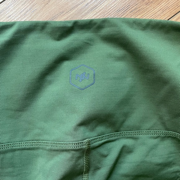 Onnit Branded Virus Performance Leggings - Picture 6 of 8